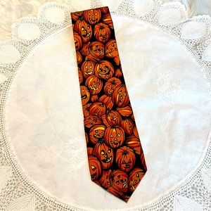 Vintage Tremaine Silk Jack o lantern Halloween Tie Orange Black 3.5 x 57.5” USA